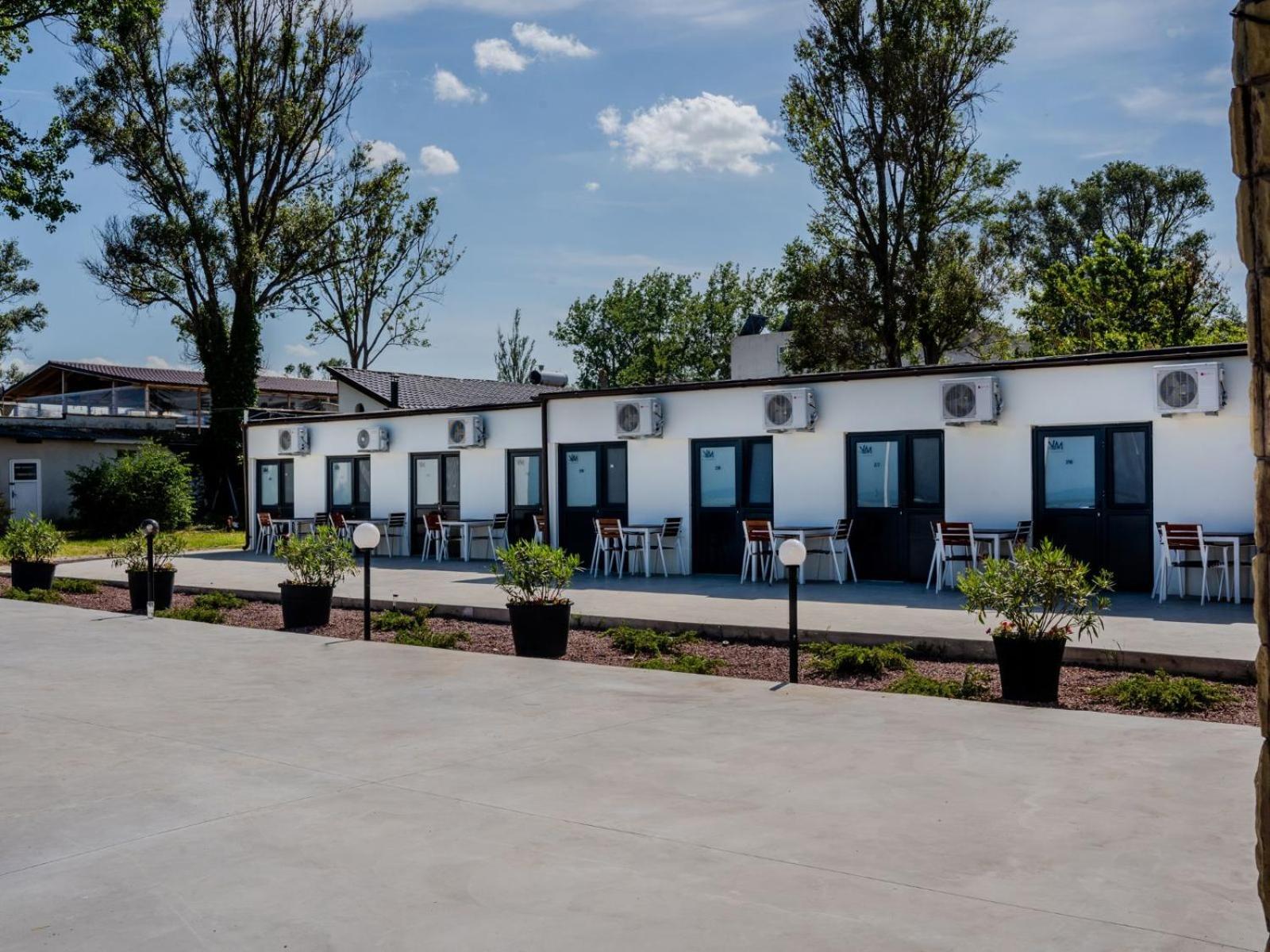 Отель Complex Vraja Marii Костинешти Экстерьер фото